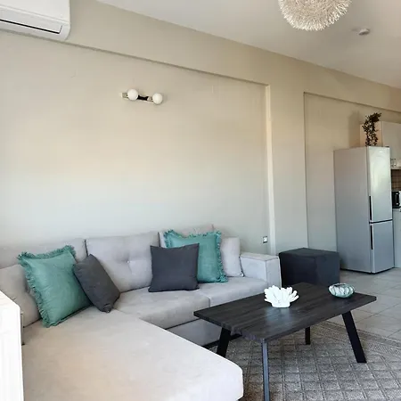 Solomos Apartment *