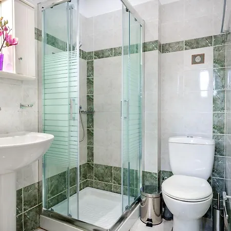 Solomos Apartman *